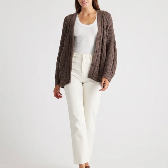 Quince 100% Organic Cotton Oversized Cable Cardigan - Picture 3 of 5